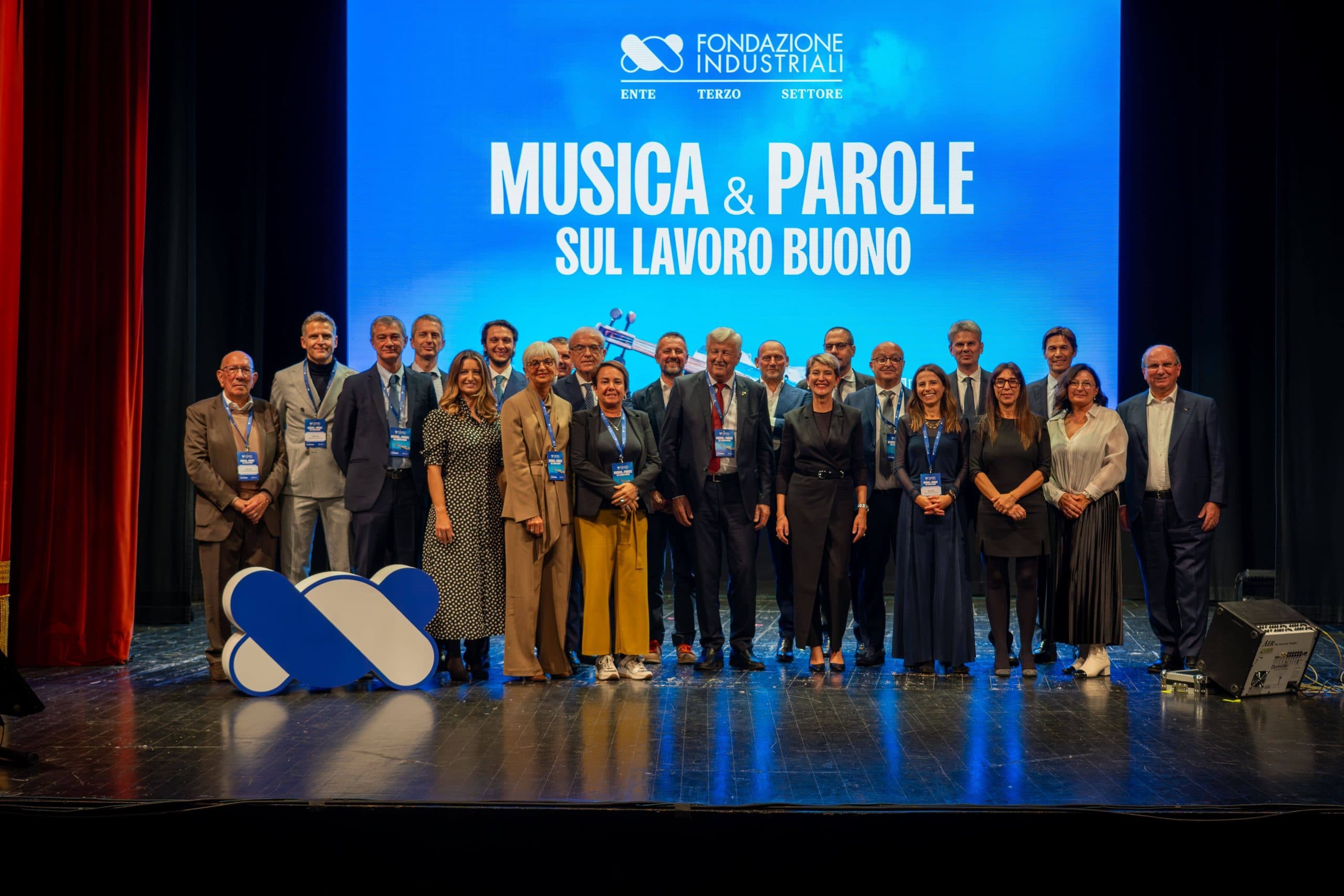 I soci della Fondazione Industriali durante lo spettacolo realizzato in occasione del primo anno di attività